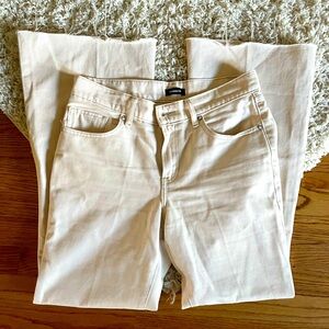 Express Women's beautiful color ecru/cream Jeans sz 4 “70’s flare” high rise
